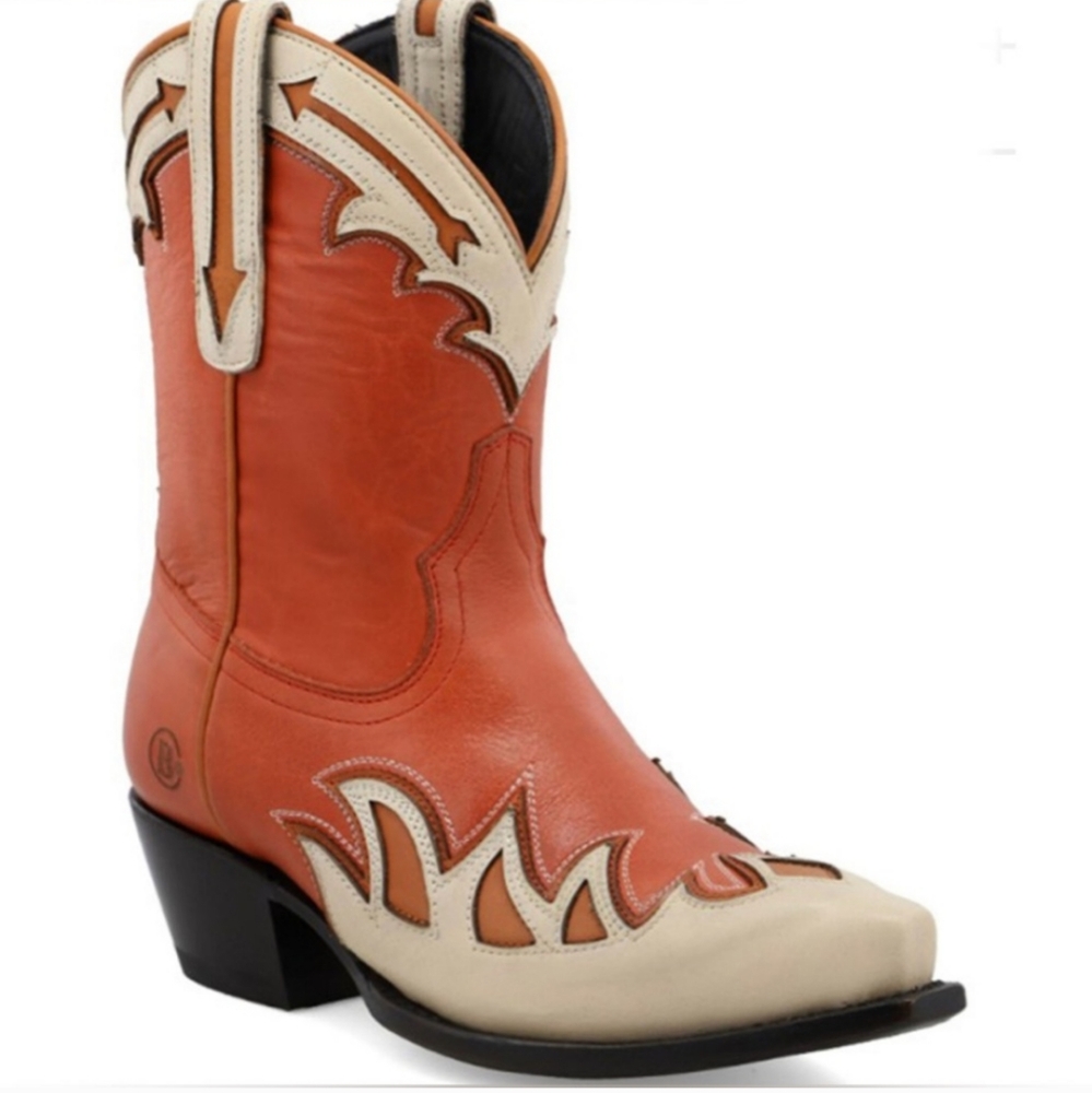 Black Star Leather Western Booties - Snip Toe